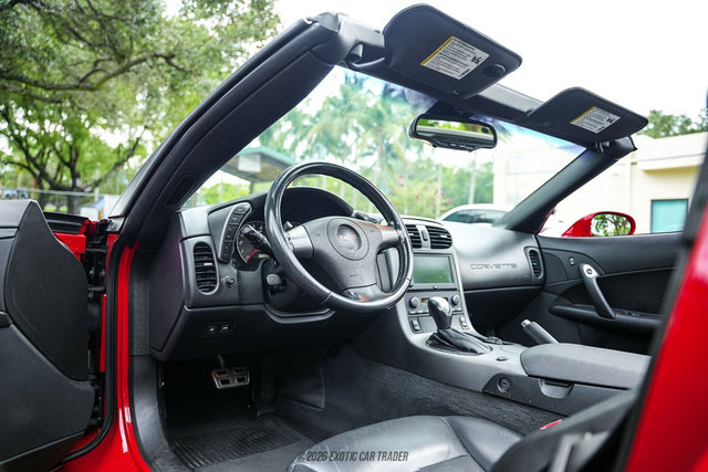 Used 2006 Chevrolet Corvette Coupe w/ Preferred Equipment Group RWD image 38