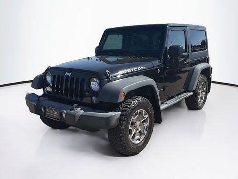 Used 2016 Jeep Wrangler Rubicon w/ Power Convenience Group AWD/4WD image 3