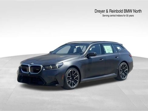 New 2027 BMW M5 Touring AWD/4WD image 1