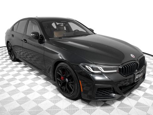 Used 2023 BMW M550i xDrive w/ Executive Package AWD/4WD image 2