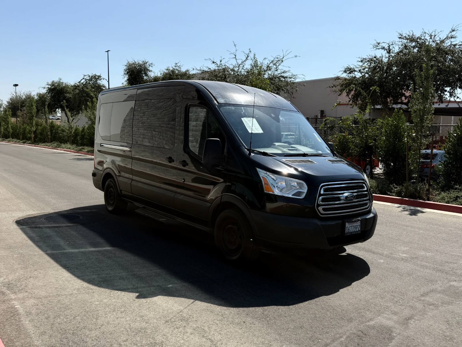 Used 2017 Ford Transit 350 XLT RWD image 3