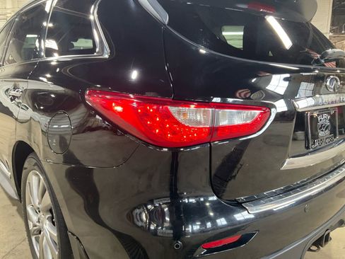 Used 2014 INFINITI QX60 AWD w/ Deluxe Touring Package image 23