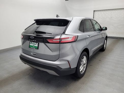 Used 2024 Ford Edge SEL image 9