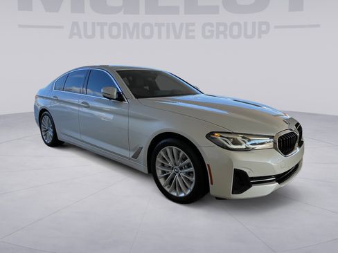 Used 2023 BMW 530i xDrive w/ Executive Package image 7