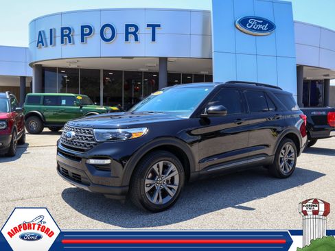 Used 2024 Ford Explorer XLT w/ Equipment Group 202A AWD/4WD image 1