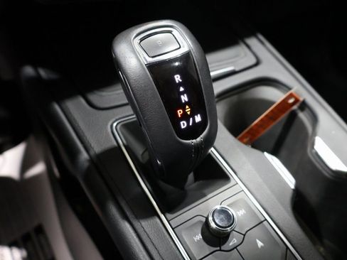 Used 2019 Cadillac XT4 Premium Luxury image 37