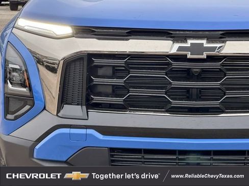 New 2026 Chevrolet Equinox ACTIV w/ Convenience Package III AWD/4WD image 9