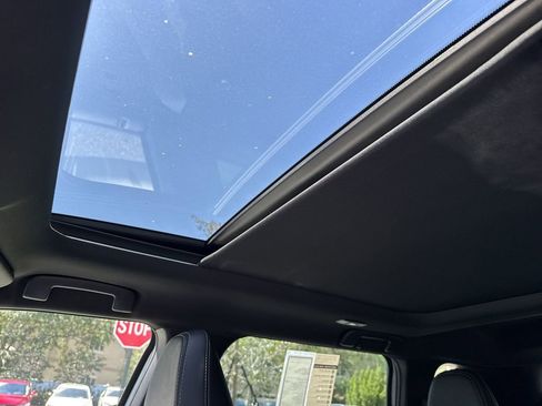 Used 2022 Mitsubishi Outlander SE image 52