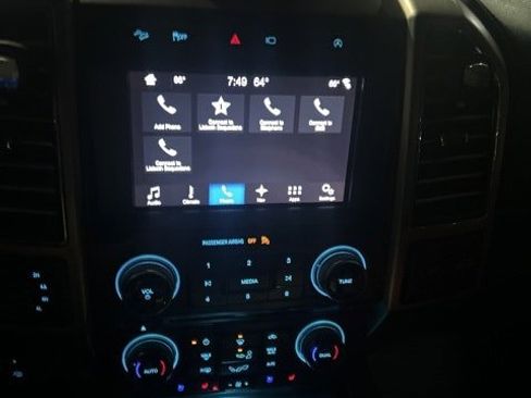 Used 2018 Ford F150 Platinum w/ Equipment Group 701A Luxury image 8