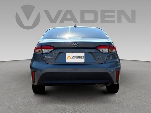 Used 2025 Toyota Corolla LE image 19
