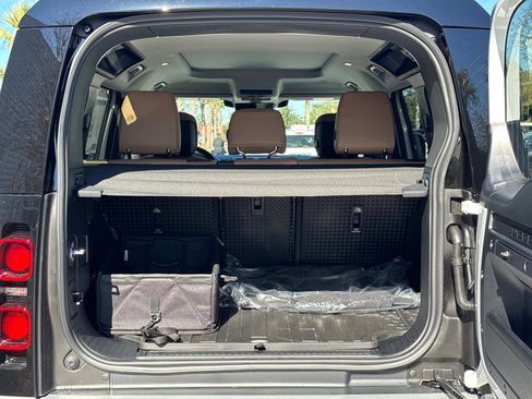 Certified 2025 Land Rover Defender 110 S image 11
