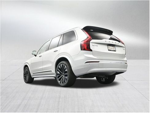 New 2026 Volvo XC90 T8 Core AWD/4WD image 23