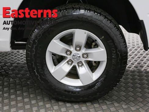 Used 2024 RAM 1500 Classic SLT image 32