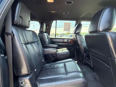 Used 2016 Lincoln Navigator L Select AWD/4WD image 36