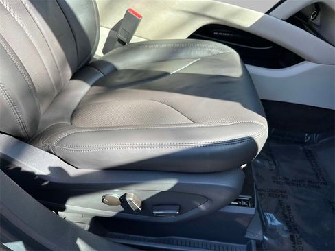 Used 2020 Lincoln Nautilus Reserve image 15