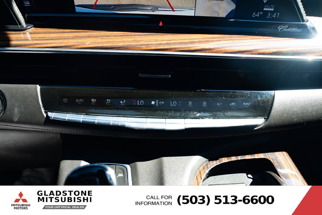 Used 2021 Cadillac Escalade ESV Premium Luxury w/ Performance Package AWD/4WD image 16