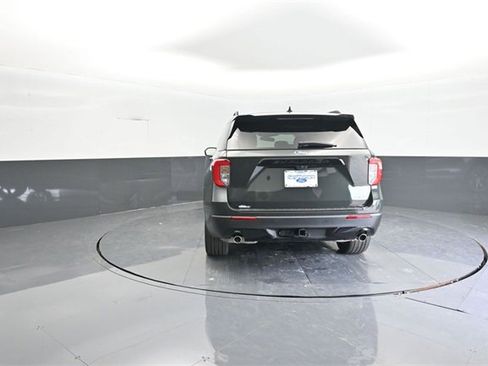 Used 2023 Ford Explorer ST-Line w/ Class IV Trailer Tow Package image 6