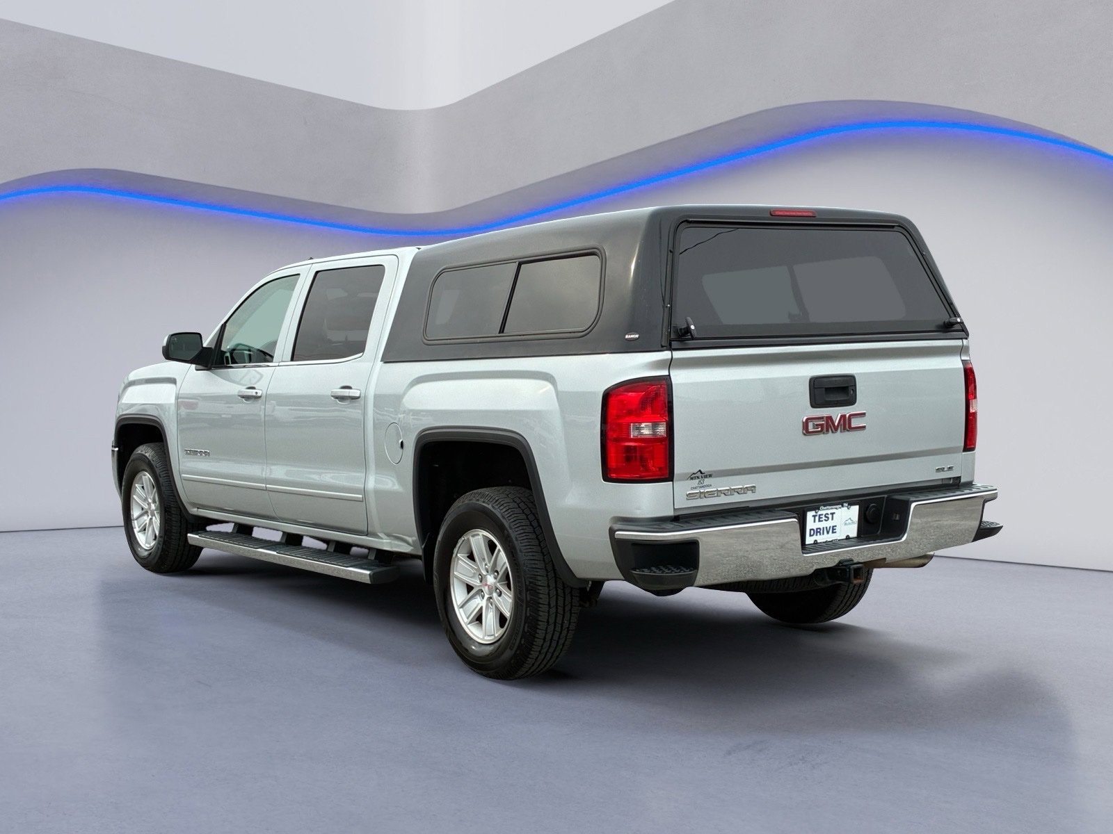 Used 2016 GMC Sierra 1500 SLE w/ SLE Value Package RWD image 3