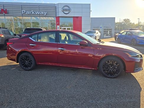 New 2025 Nissan Altima 2.5 SV w/ SV Special Edition Package image 8