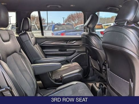 Used 2021 Jeep Grand Cherokee L Laredo AWD/4WD image 26