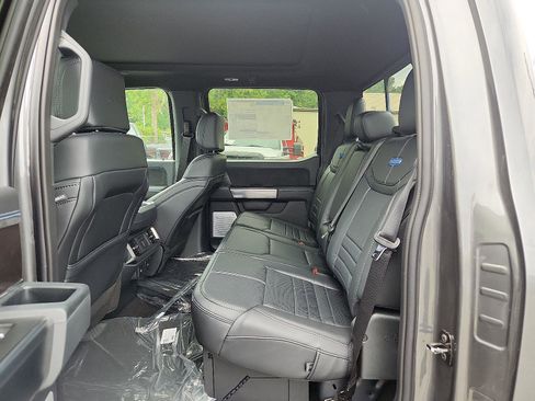 New 2025 Ford F150 Platinum w/ Equipment Group 702A High image 5