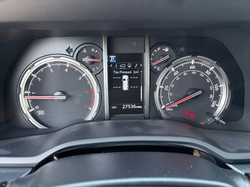 Certified 2023 Toyota 4Runner TRD Off-Road Premium w/ Moonroof Package AWD/4WD image 13