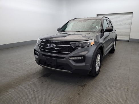 Used 2024 Ford Explorer XLT w/ Equipment Group 202A image 15