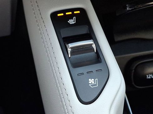 Certified 2024 Kia Telluride EX w/ EX Captain's Chair Package image 27