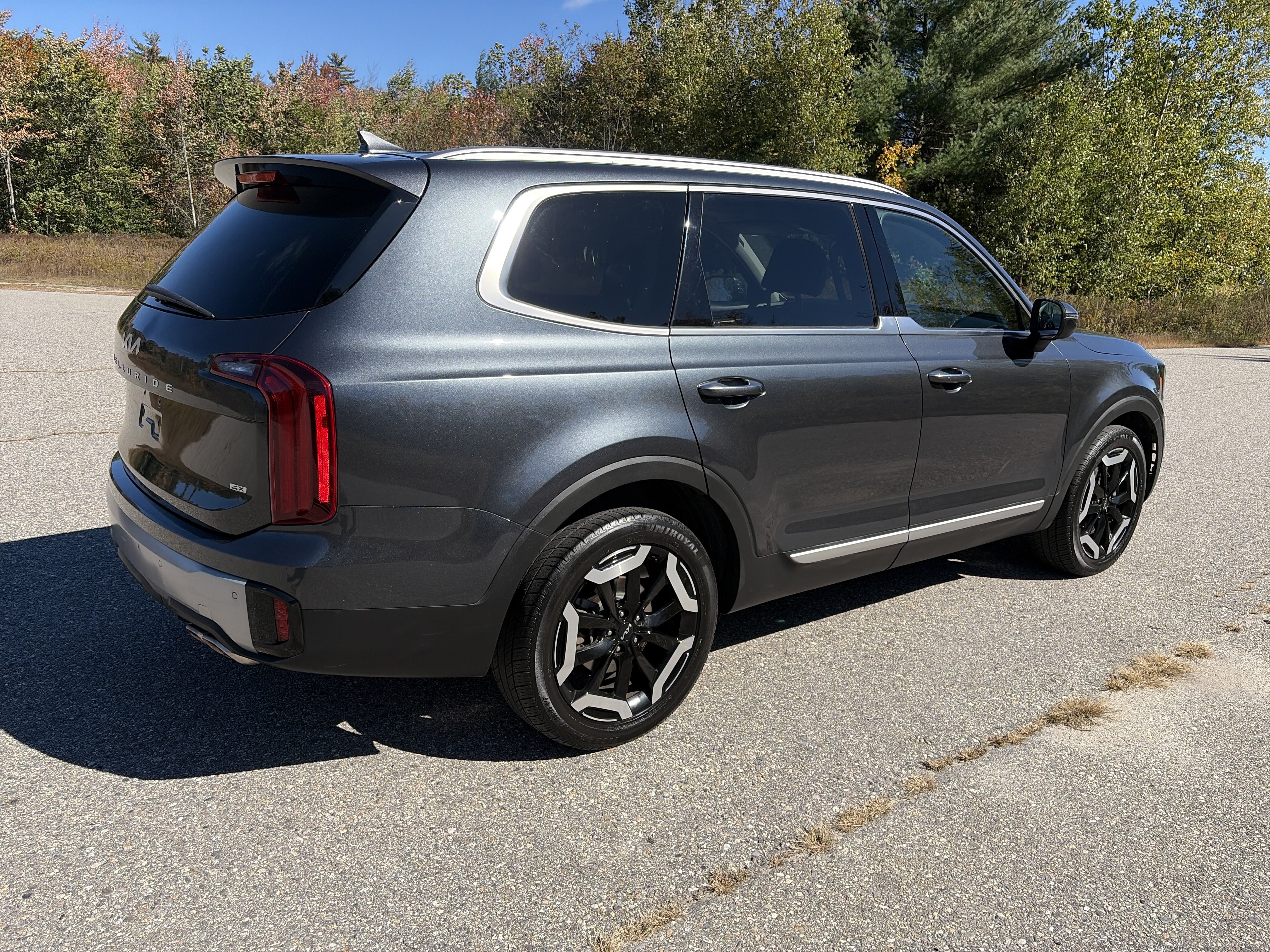 Certified 2024 Kia Telluride S w/ S Sunroof Package AWD/4WD image 5