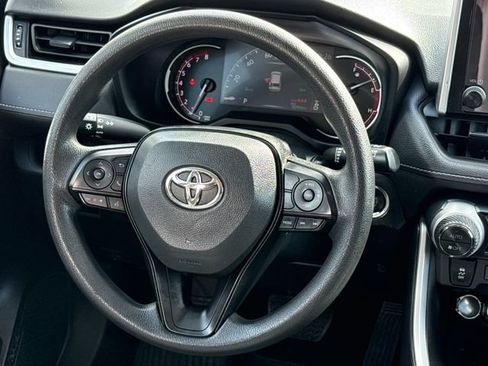 Used 2023 Toyota RAV4 XLE FWD image 14