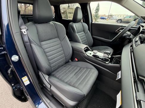 New 2026 Mitsubishi Outlander SE image 12