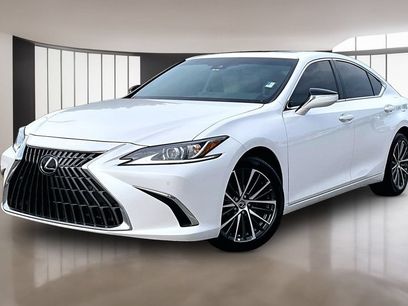 Used 2025 Lexus ES 350 w/ Premium Package