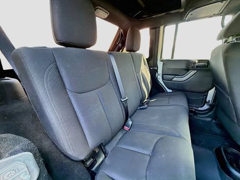 Used 2017 Jeep Wrangler Unlimited Sport w/ Quick Order Package 24S AWD/4WD image 19