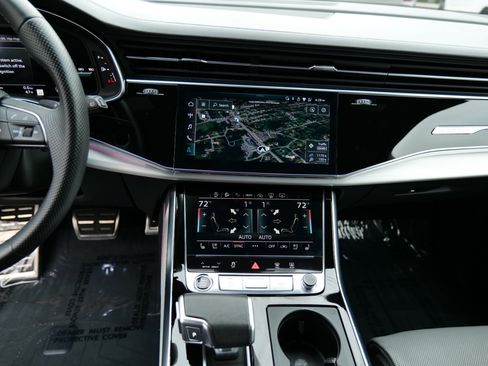 Used 2024 Audi Q7 3.0T Prestige w/ Prestige Package image 21