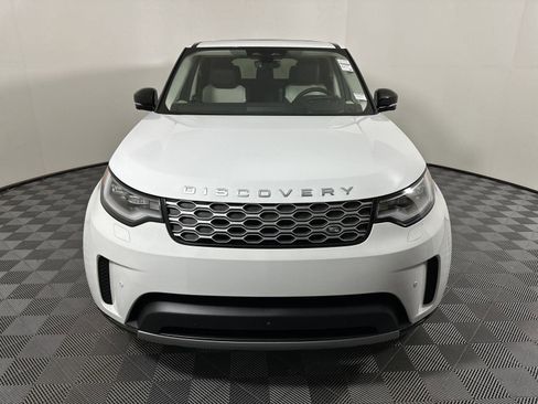 Used 2025 Land Rover Discovery S AWD/4WD image 5