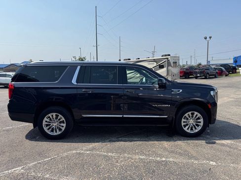 Used 2024 GMC Yukon XL SLT image 6