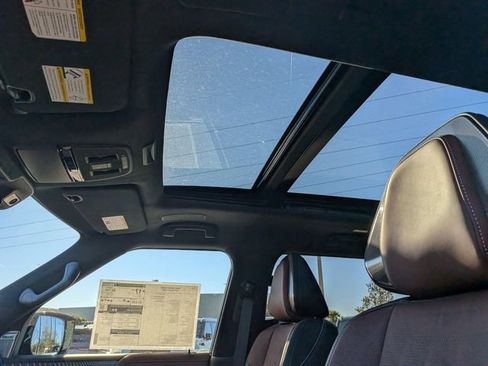 New 2026 INFINITI QX80 Autograph w/ Premium Cargo Package image 21