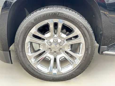 Used 2020 GMC Yukon XL SLT w/ Premium Edition image 43