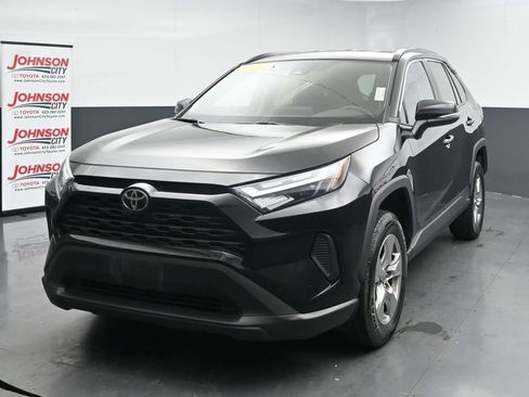 Used 2024 Toyota RAV4 XLE image 4