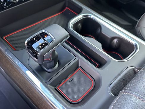 Certified 2025 Chevrolet Silverado 1500 High Country image 34