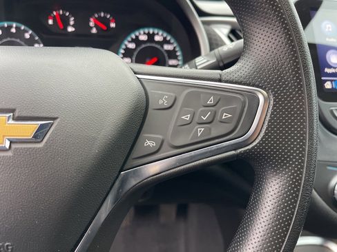 Used 2024 Chevrolet Malibu LT image 18