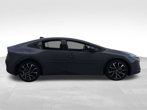 Used 2023 Toyota Prius Prime FWD image 9