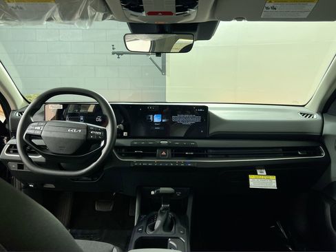 New 2026 Kia K4 FWD image 29
