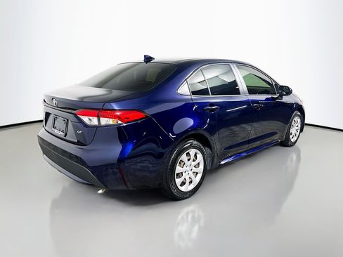 Used 2020 Toyota Corolla LE FWD image 4