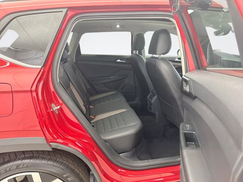 Used 2022 Volkswagen Taos SEL image 18