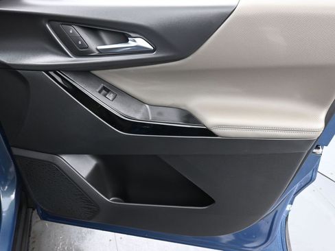 Used 2026 Chevrolet Equinox LT w/ Convenience Package II image 18