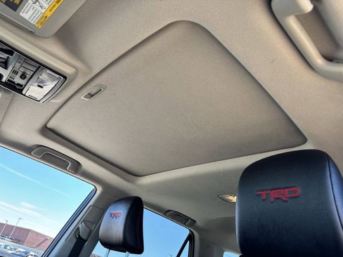 Used 2024 Toyota 4Runner TRD Off-Road Premium w/ Moonroof Package AWD/4WD image 19