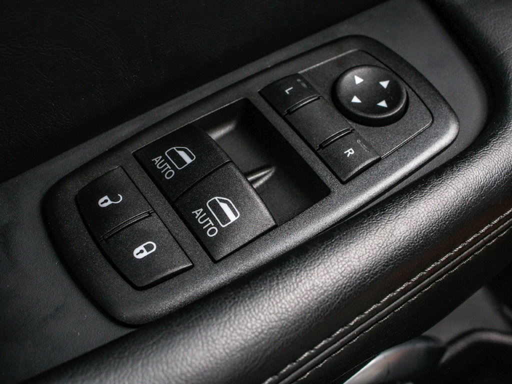 Used 2022 Dodge Challenger R/T Scat Pack RWD image 10