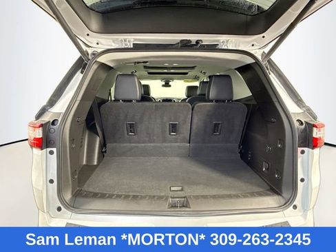 Used 2021 Chevrolet Traverse High Country image 28