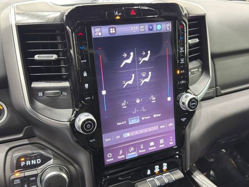 New 2026 RAM 1500 4x4 Crew Cab image 38